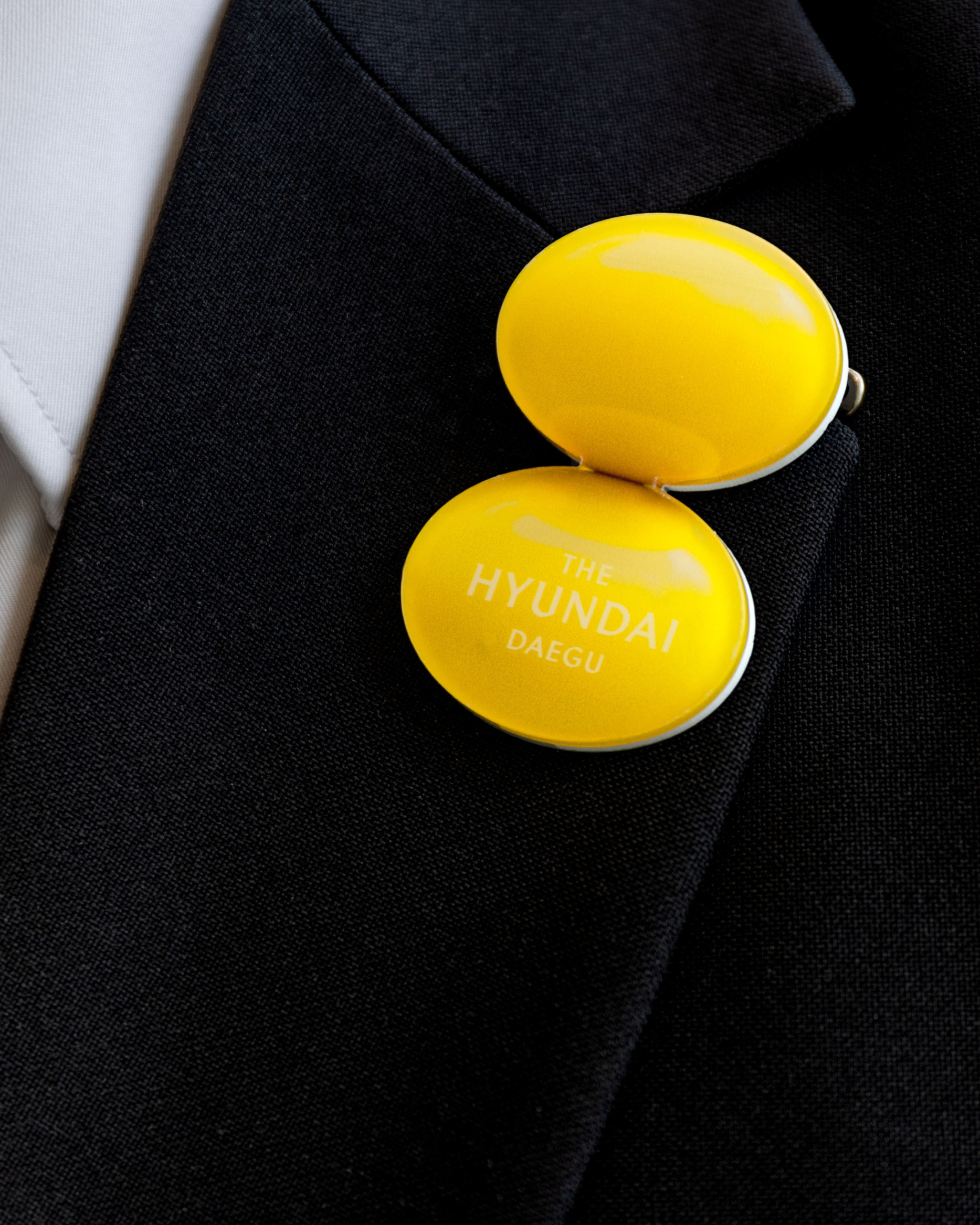 Colourful pin as part of a campaign for the Hyundai Department Store in Daegu.